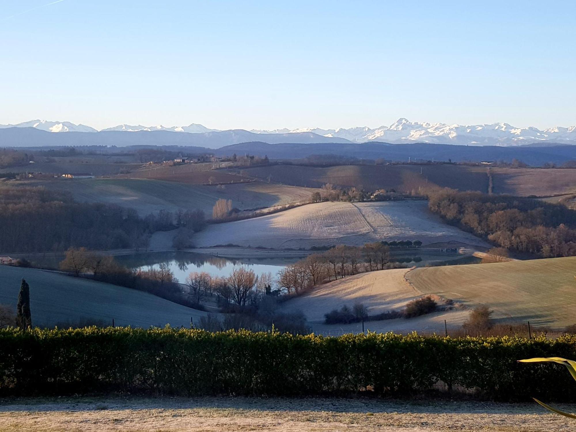 Maison Spacieuse Face Aux Pyrenees Hébergement de vacances Carla-Bayle